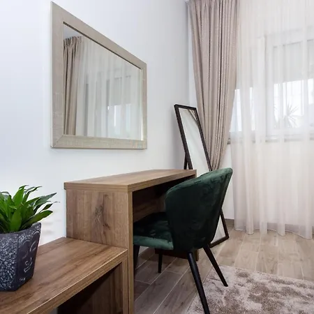 Apartment Utopia *