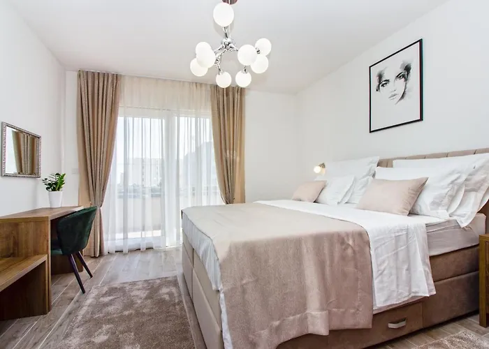 Utopia Apartment Split